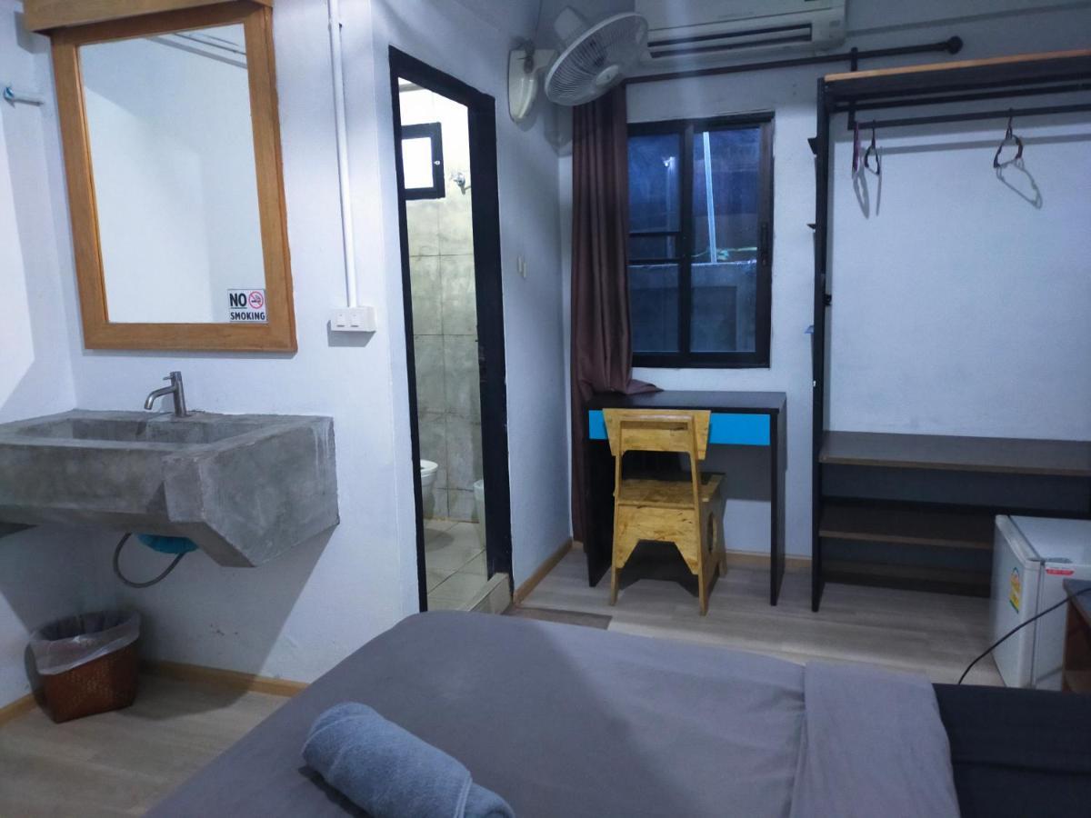 9 Hostel Чіангмай Екстер'єр фото