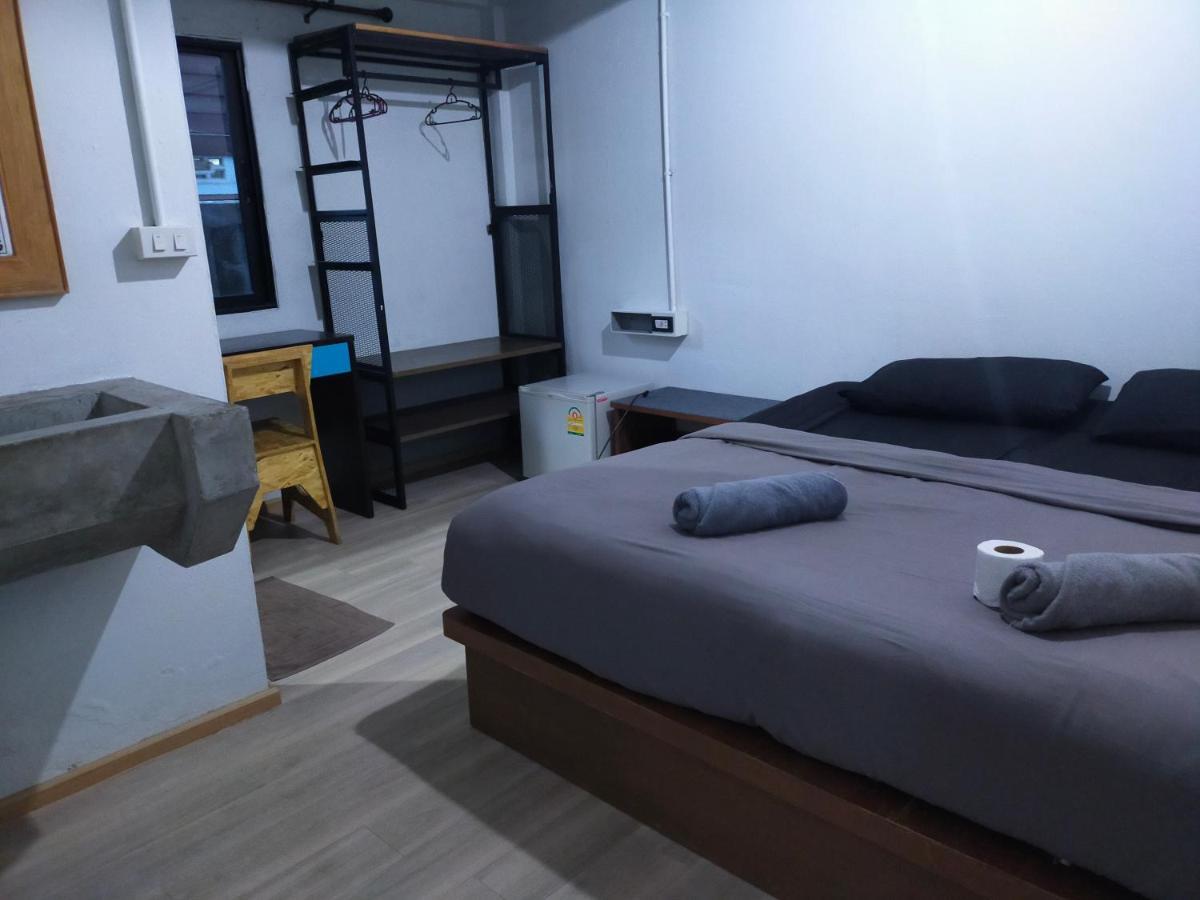 9 Hostel Чіангмай Екстер'єр фото