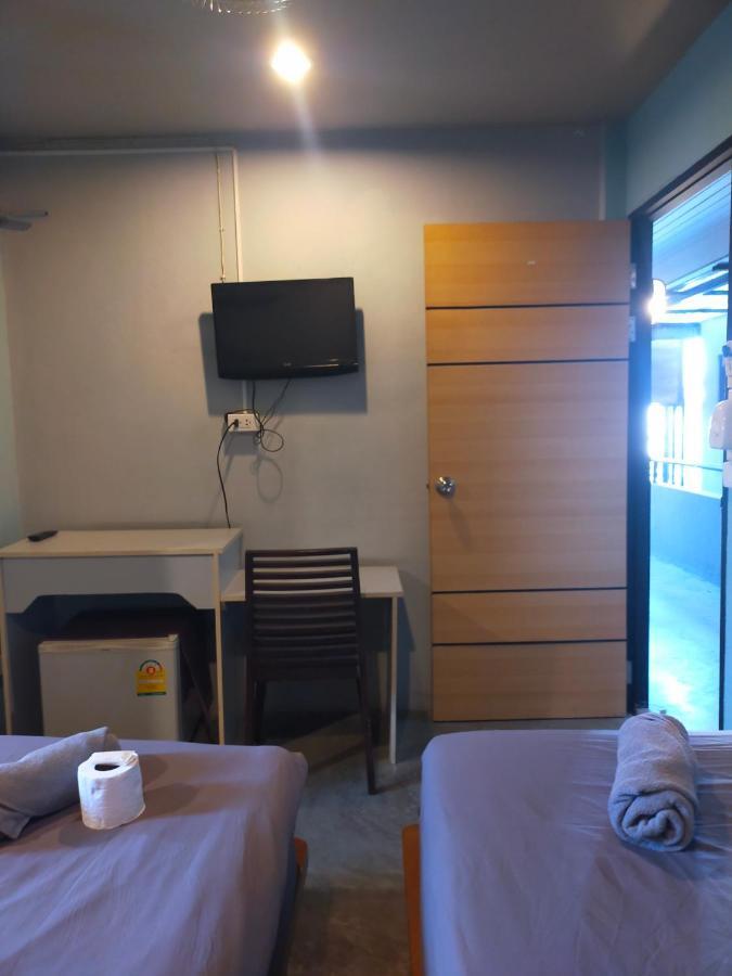 9 Hostel Чіангмай Екстер'єр фото